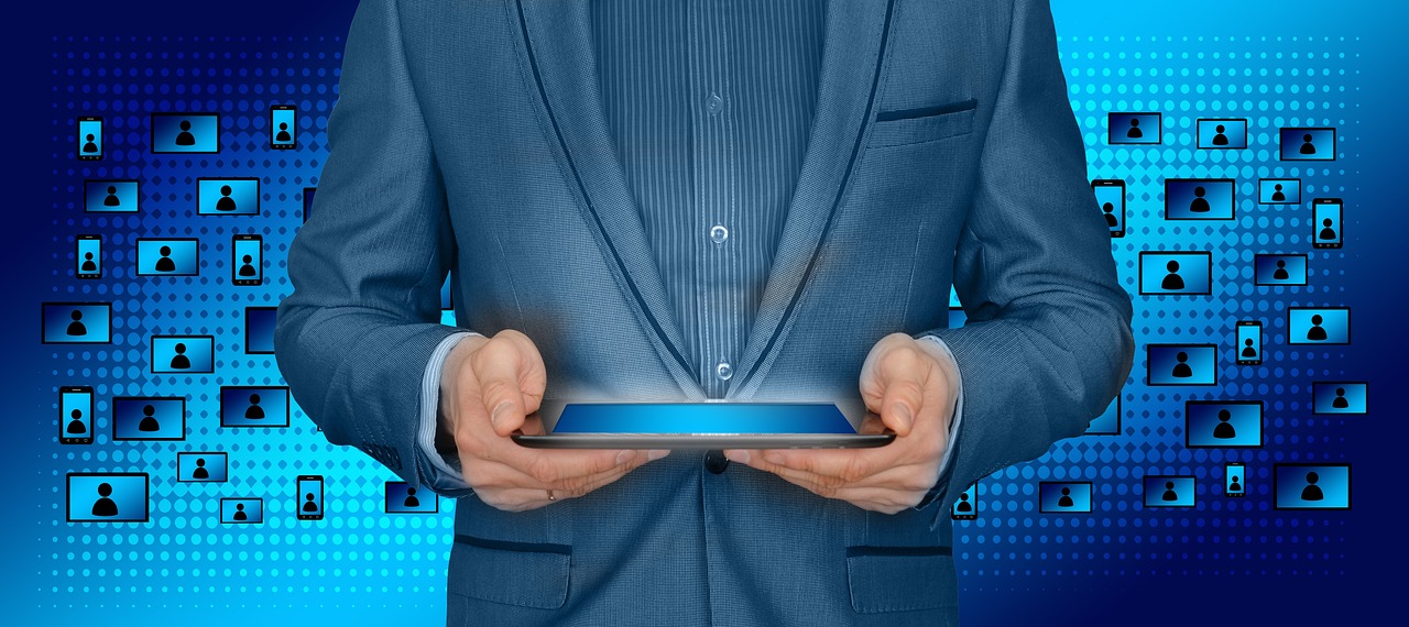 How Blockchain is Enhancing Transparency in Government Contracts